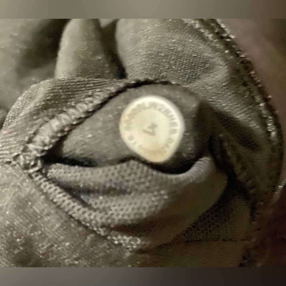 Lululemon bras - Picture 5 of 5